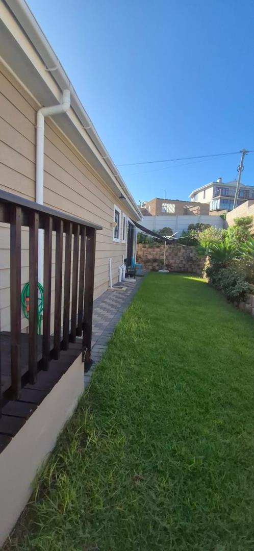 To Let 2 Bedroom Property for Rent in Dana Bay Western Cape